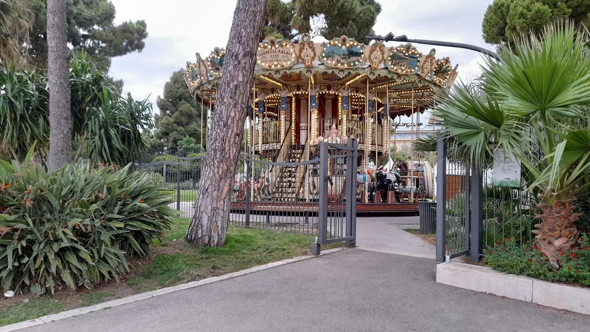 Nice 2 Pieces 200 M Mer Promenade Des Anglais Atypique Original